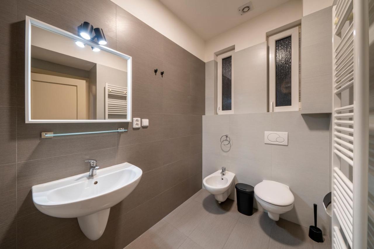 Apart Hotel Zborovska Praga Zewnętrze zdjęcie