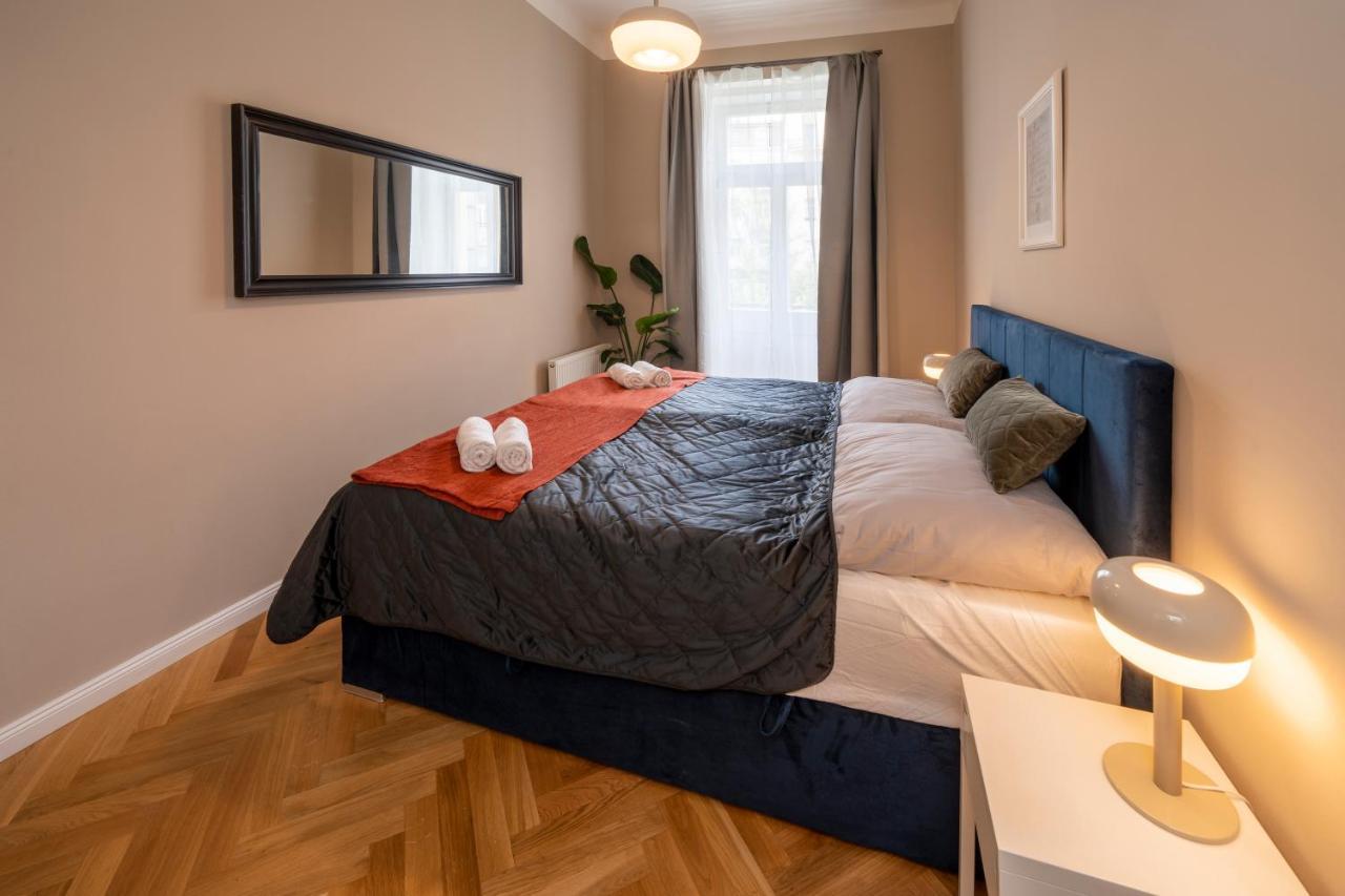 Apart Hotel Zborovska Praga Zewnętrze zdjęcie