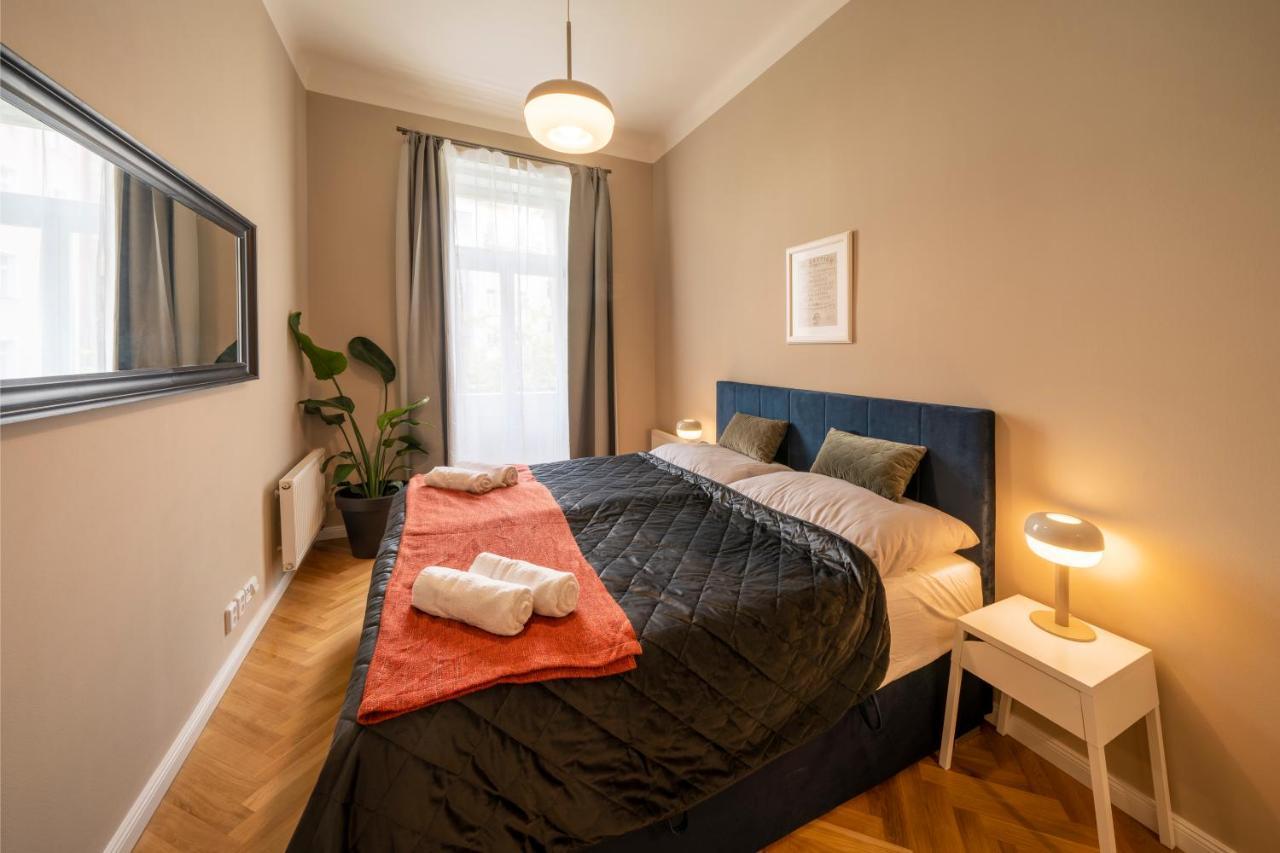 Apart Hotel Zborovska Praga Zewnętrze zdjęcie
