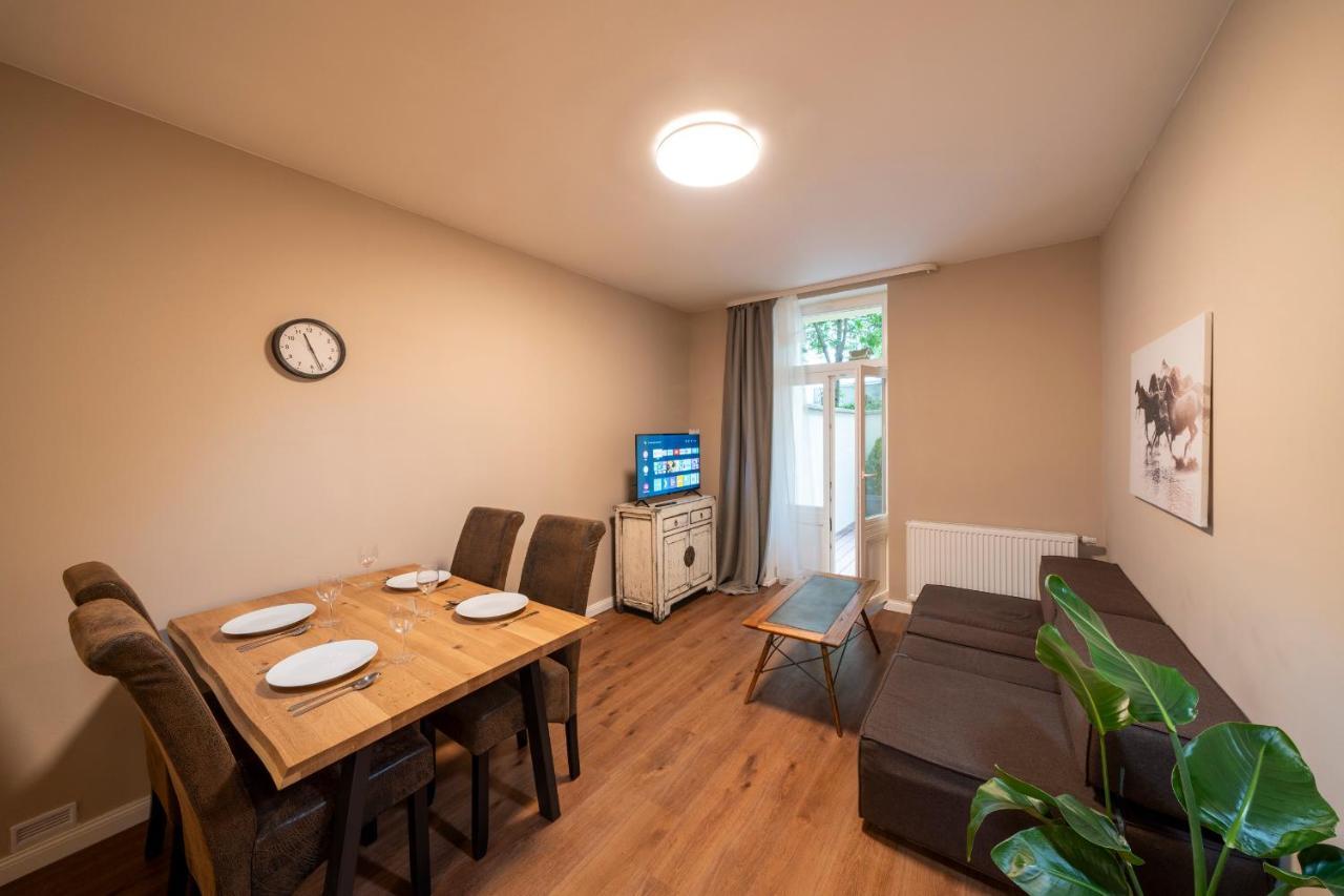 Apart Hotel Zborovska Praga Zewnętrze zdjęcie