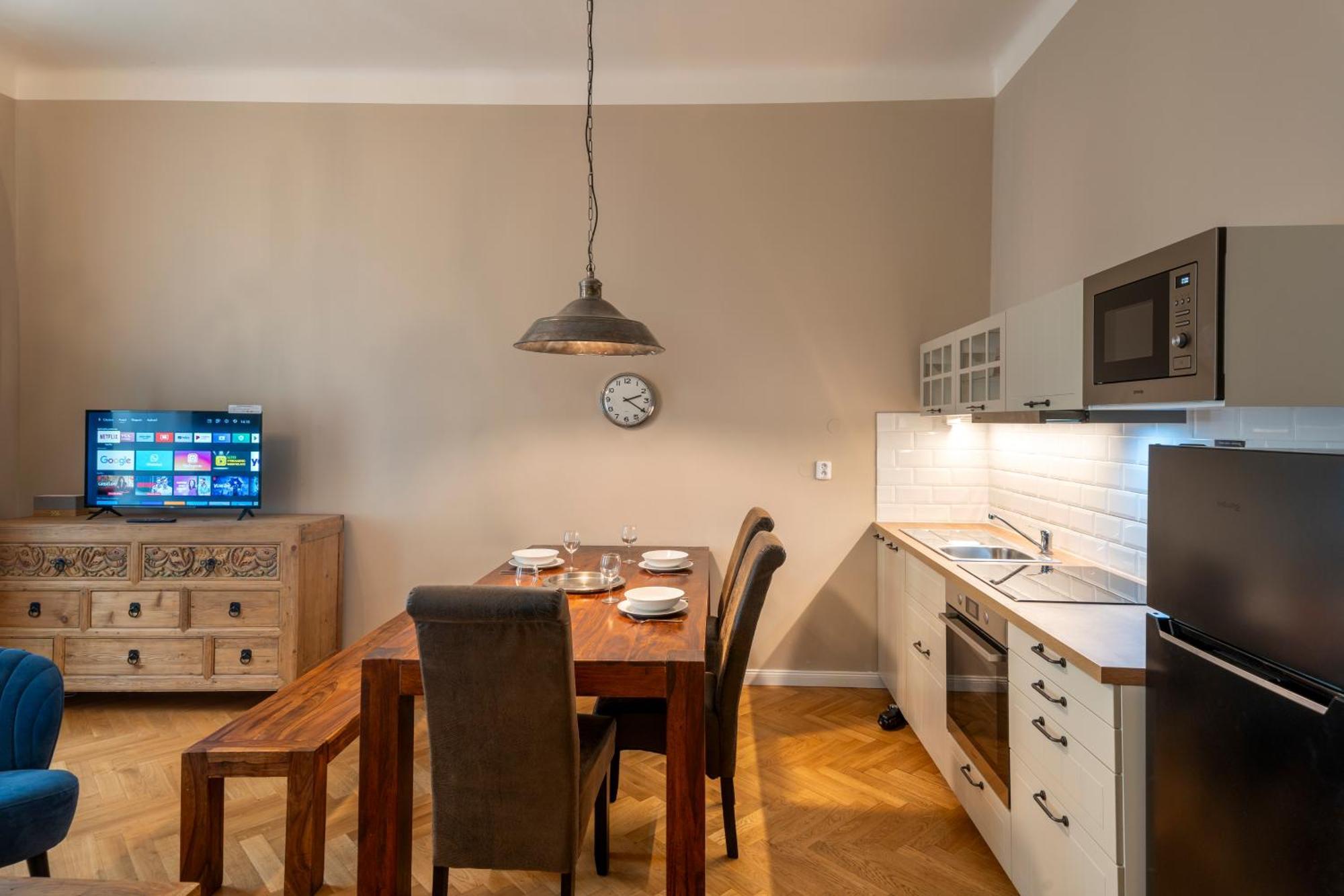 Apart Hotel Zborovska Praga Zewnętrze zdjęcie