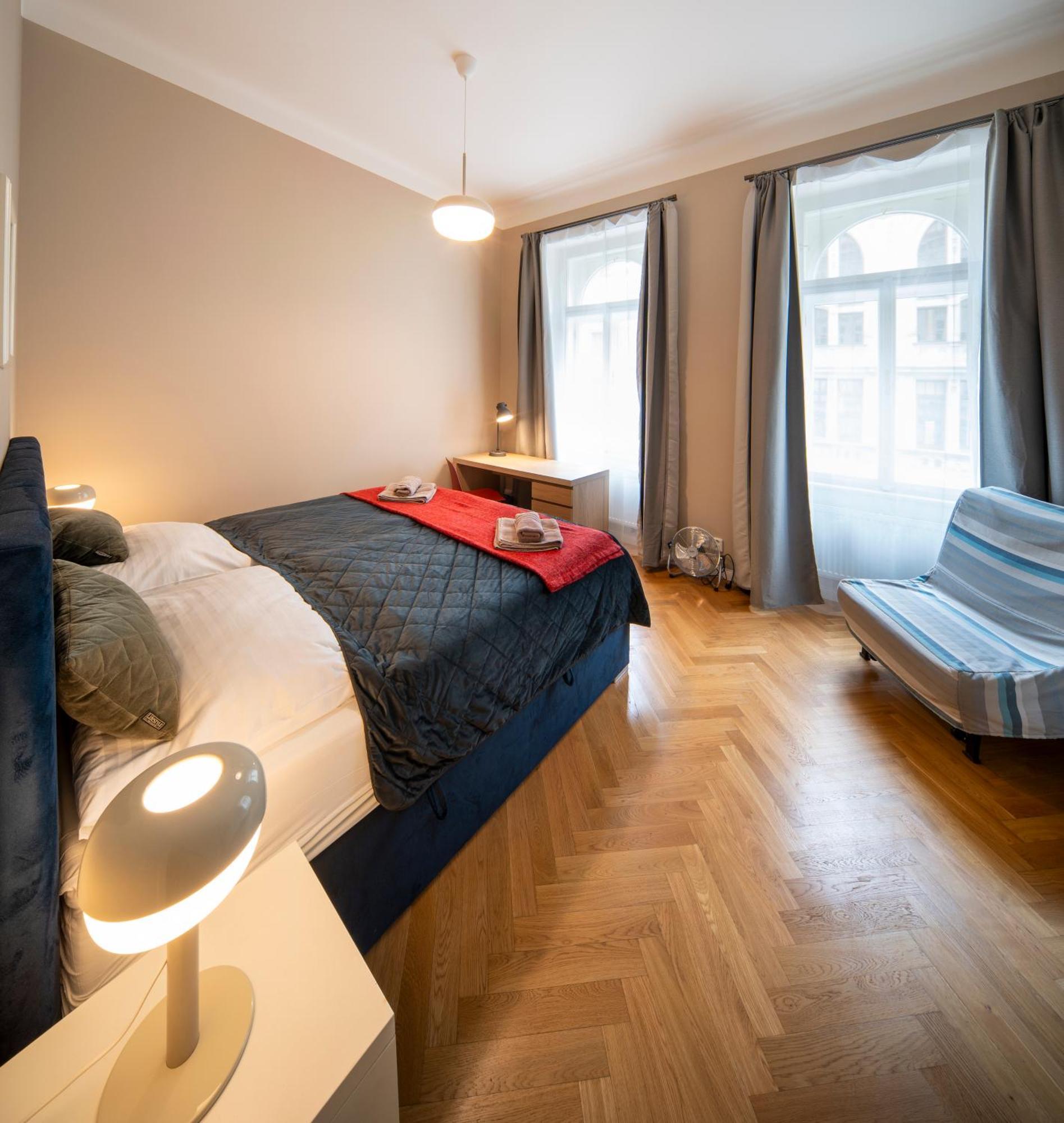 Apart Hotel Zborovska Praga Zewnętrze zdjęcie