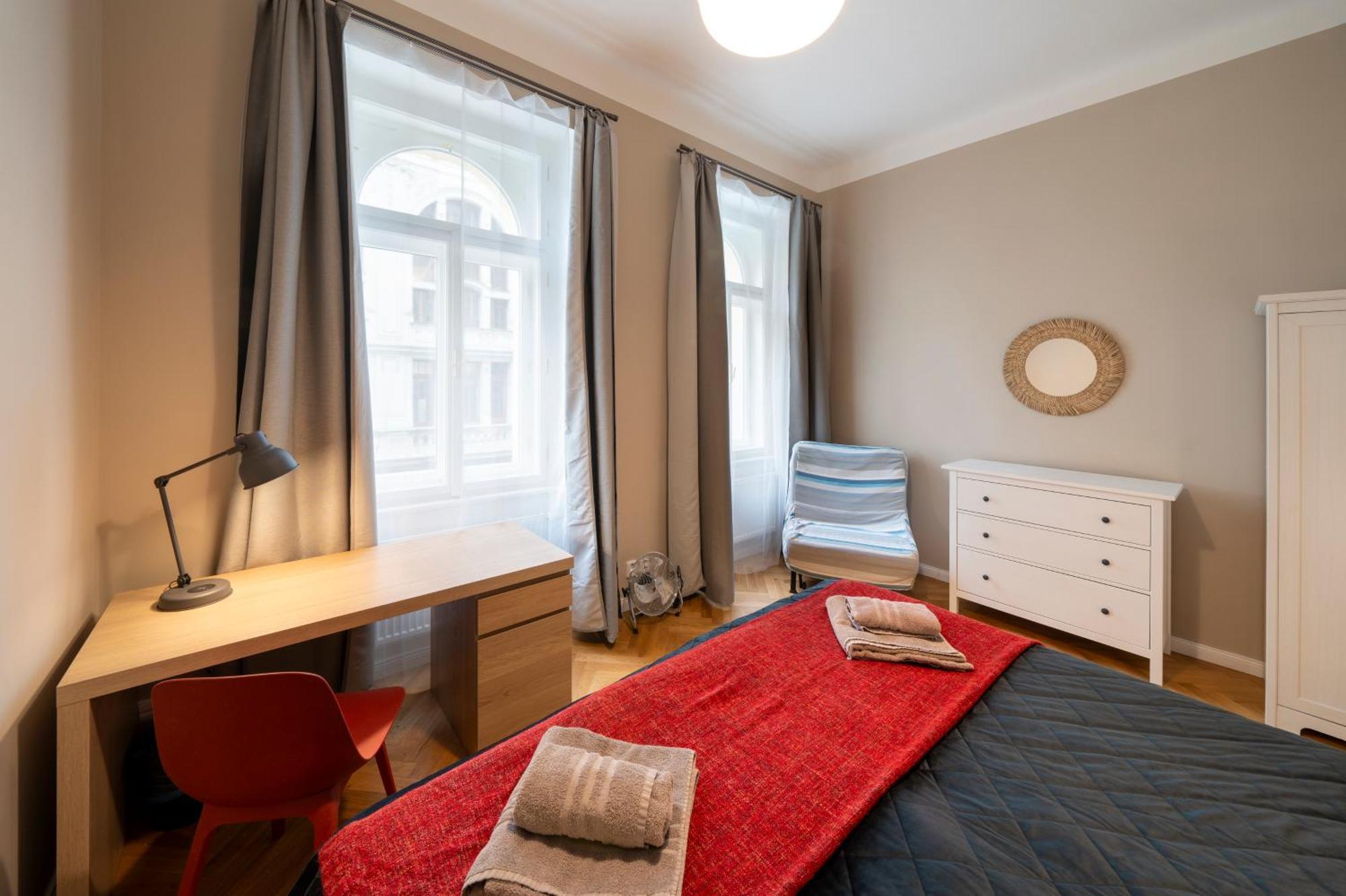 Apart Hotel Zborovska Praga Zewnętrze zdjęcie