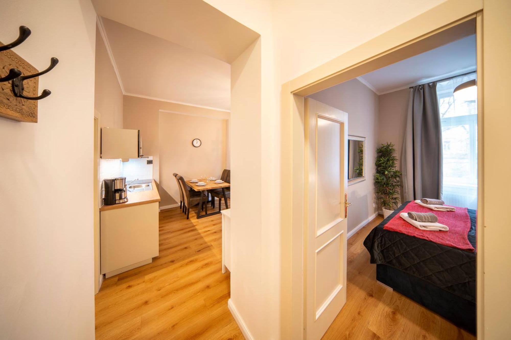 Apart Hotel Zborovska Praga Zewnętrze zdjęcie