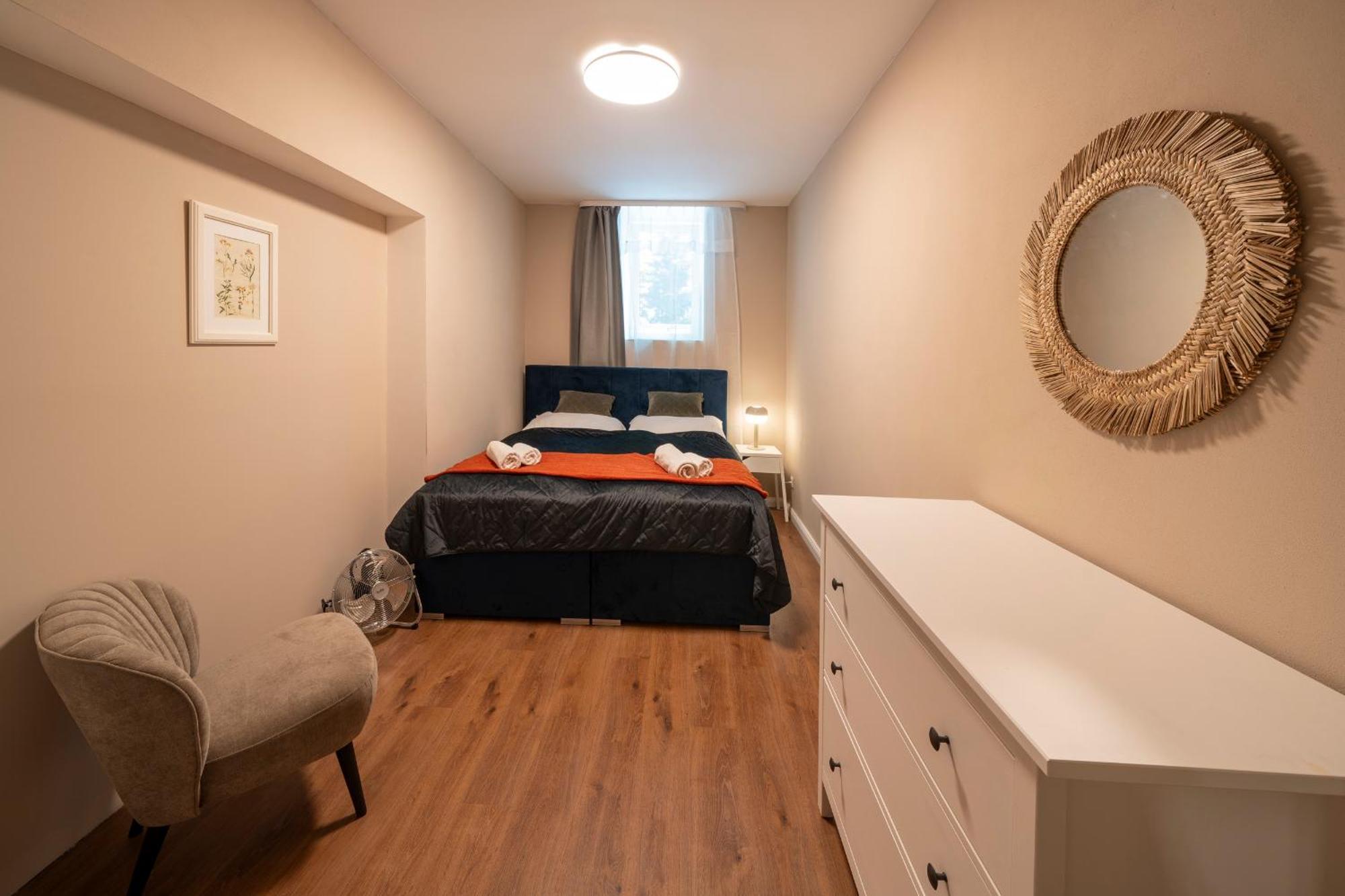 Apart Hotel Zborovska Praga Zewnętrze zdjęcie