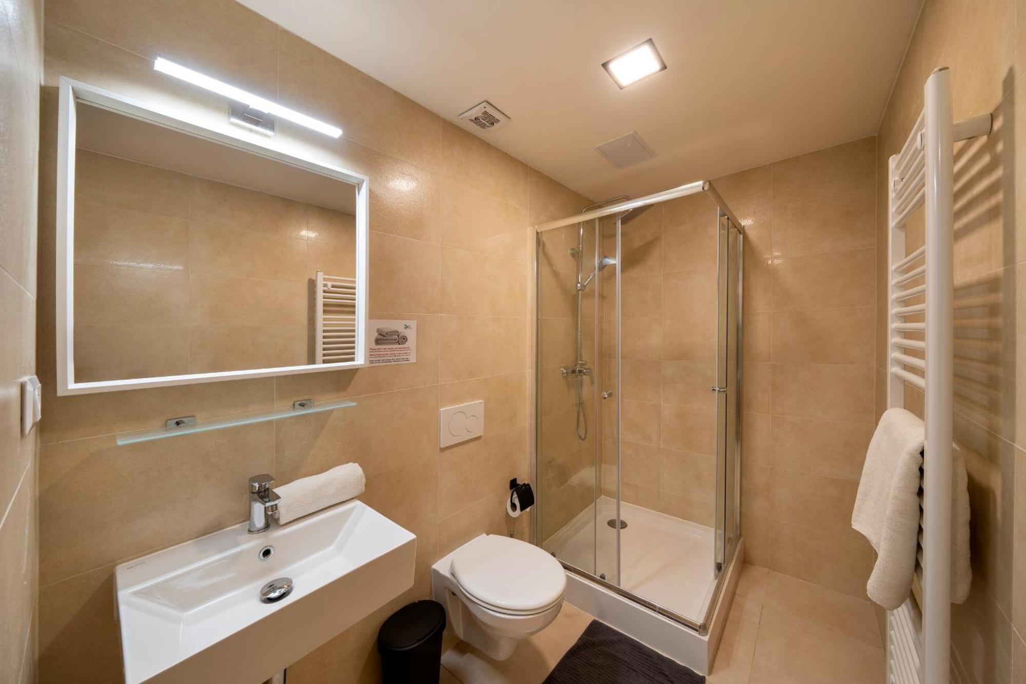 Apart Hotel Zborovska Praga Zewnętrze zdjęcie